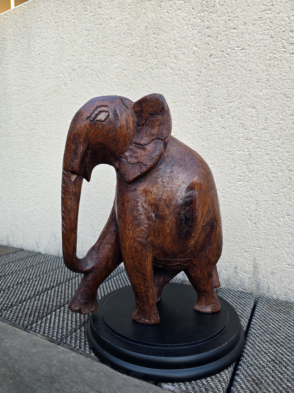 Sculpture en bois représentant un éléphant
