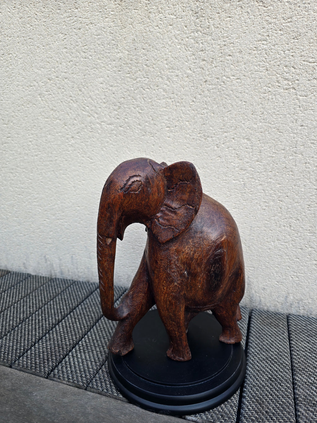 Sculpture en bois représentant un éléphant