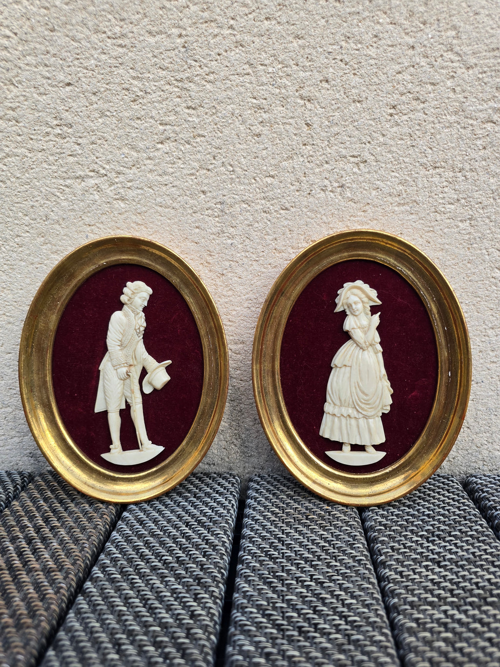 Cadres velour représentant des nobles personnages