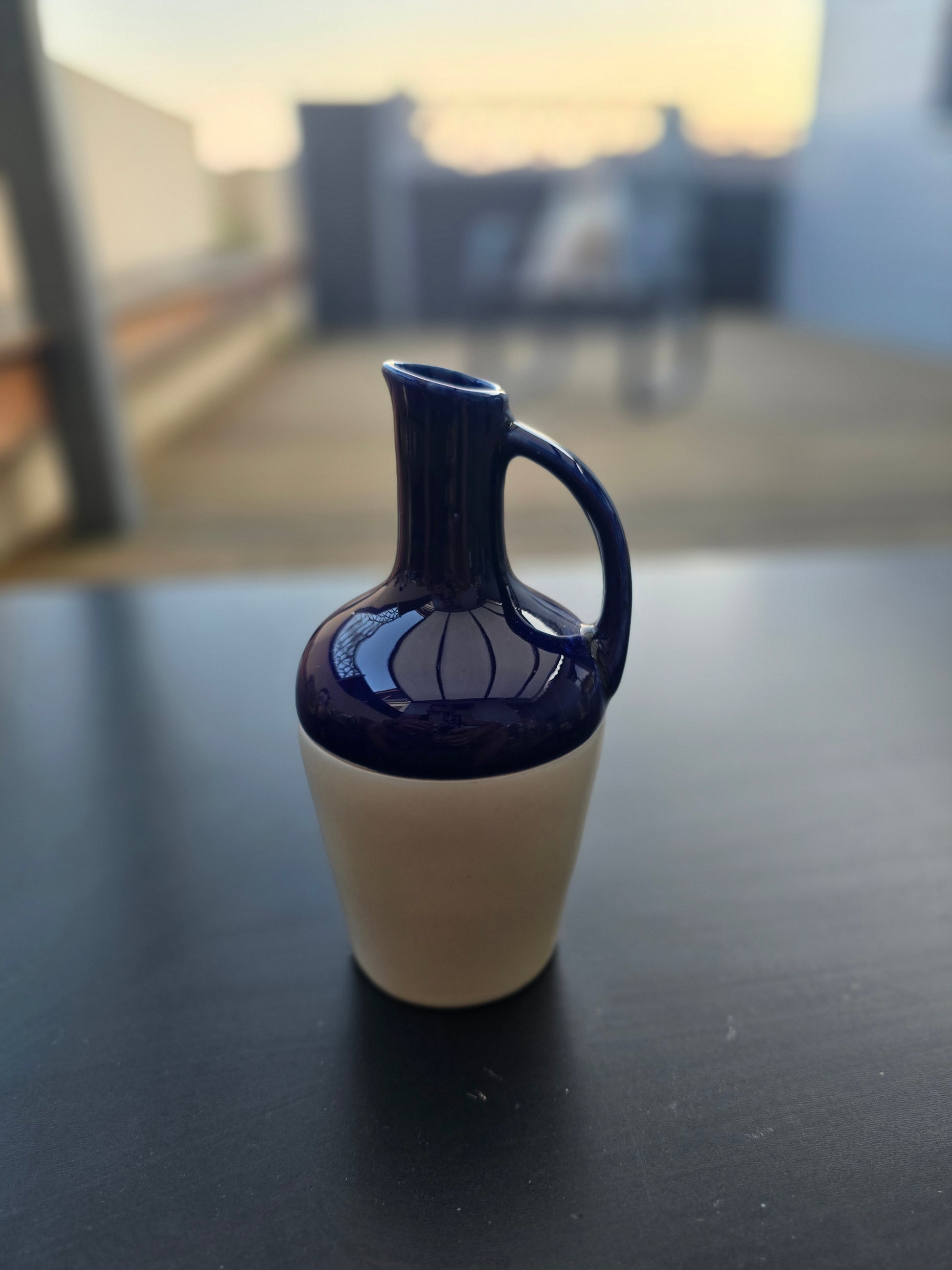 Bouteille en céramique signé Dolfi