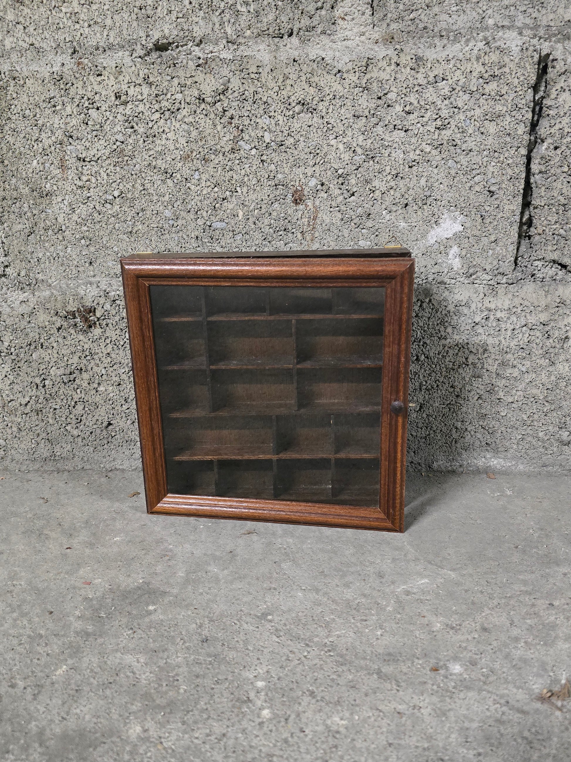 Vitrine ancienne en bois