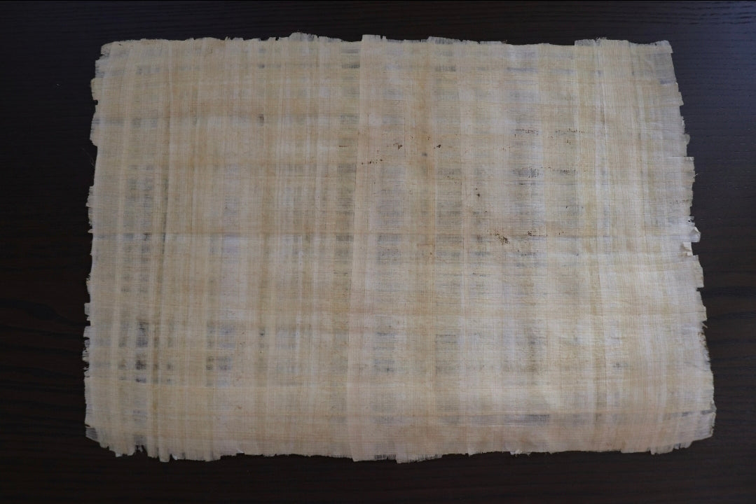 Papyrus égyptien signé