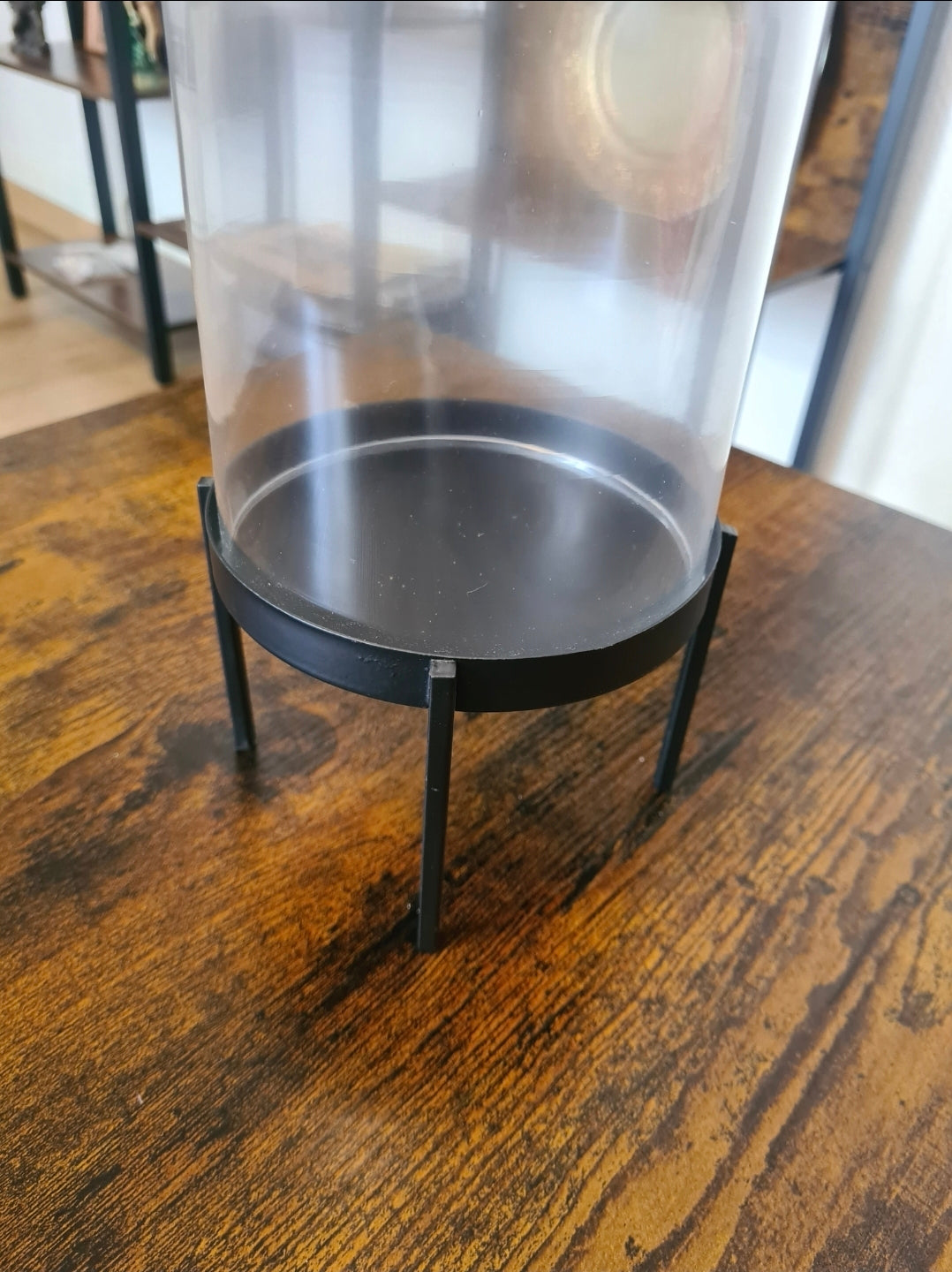 Globe en verre sur pied