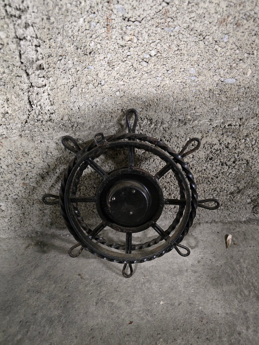 Baromètre de précision en forme de proue de bateau